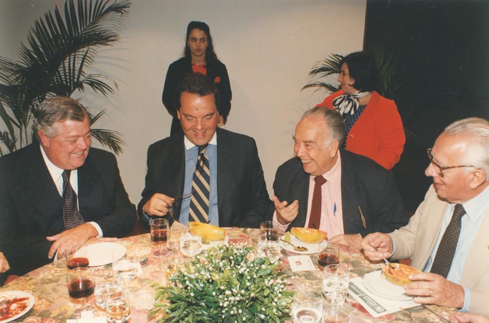 Eliezer Batista em reunião do Conselho do Meio Ambiente em 1997. Créditos: Guarim de Lorena/ Acervo Firjan