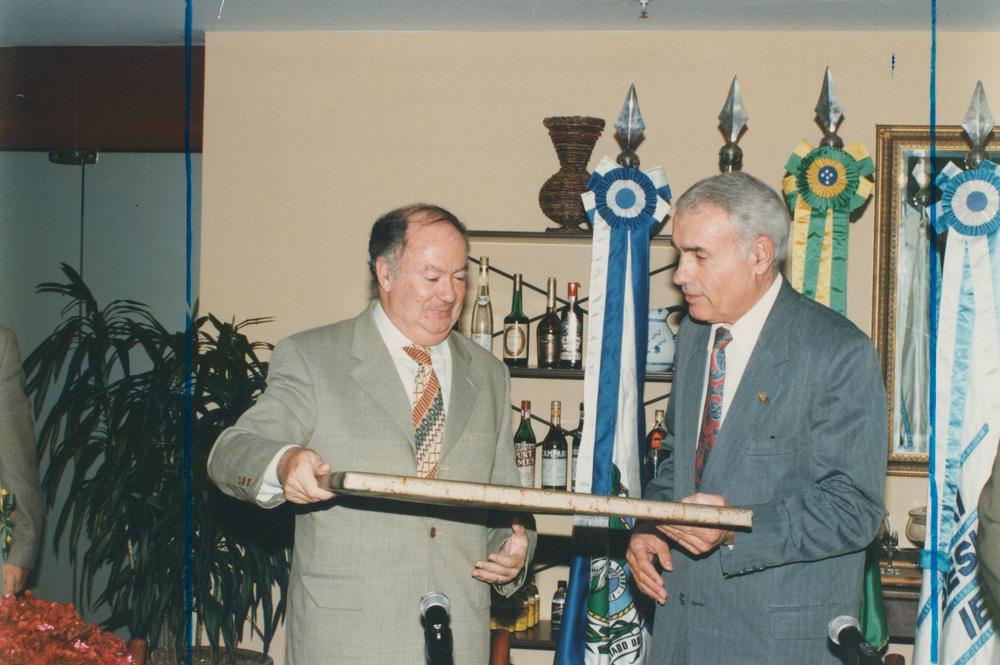 Jorge Castanheira da Silva durante almoço em homenagem ao presidente na Ilha da Madeira em 1997. Crédito: Acervo Firjan