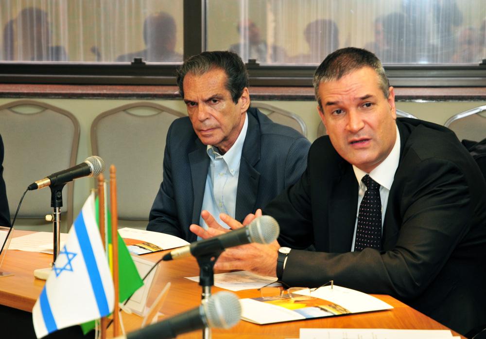 Abrahão Roberto Kauffmann em reunião com delegação de Israel em 2011. Crédito: Acervo Firjan