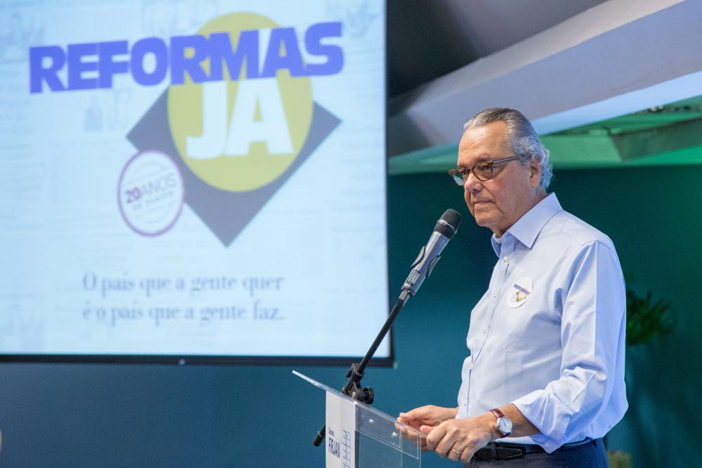Eduardo Eugenio Gouvêa Vieira fala durante almoço com prefeitos do estado do Rio de Janeiro em apoio à Reforma da Previdência no dia 15/12/2017. Créditos: Renata Mello/ Acervo Firjan