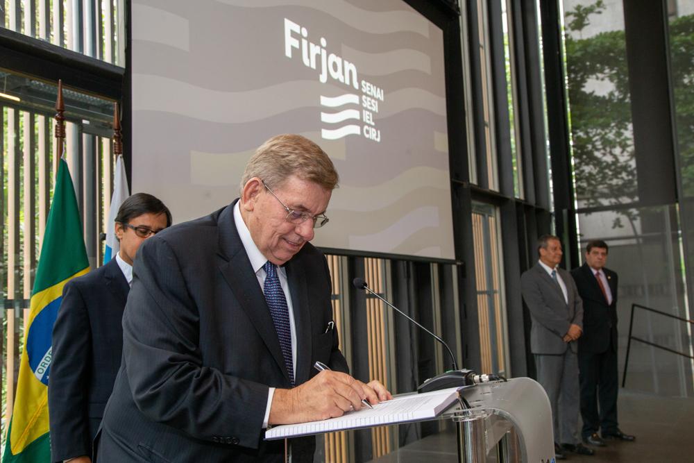 Carlos Erane no lançamento da Associação do Cluster Naval do Rio de Janeiro em 13/11/2019. Créditos: Paula Johas/ Acervo Firjan 