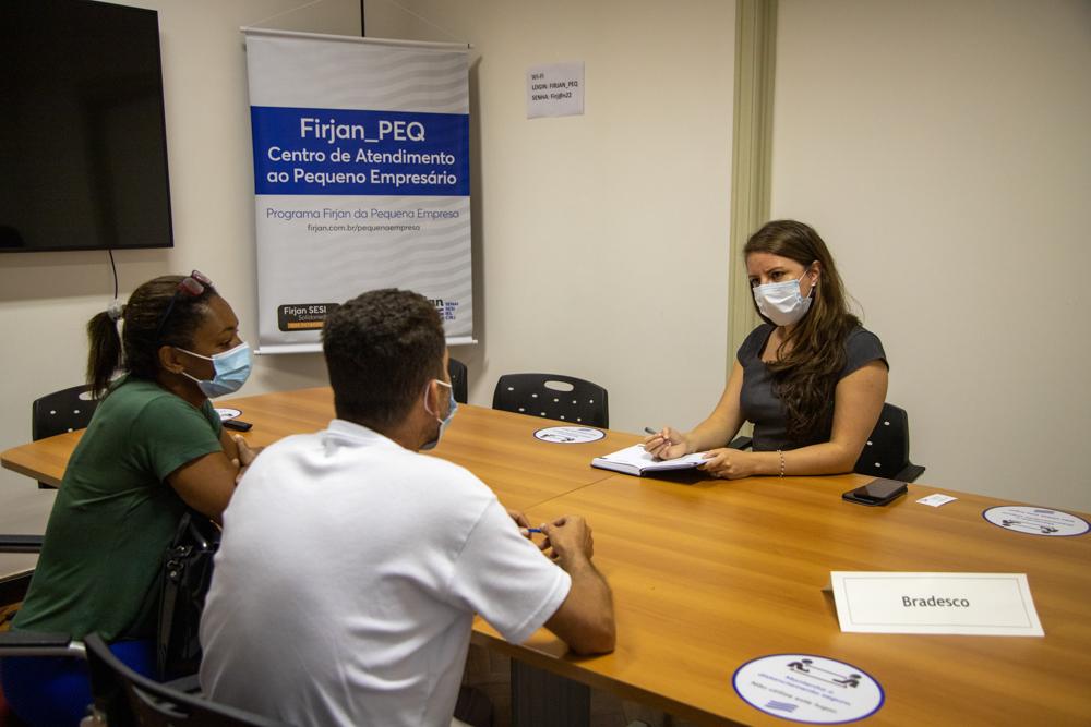 Atendimento do Firjan_Peq aos empresários em 21/02/2022.  Créditos: Paula Johas/ Acervo Firjan 