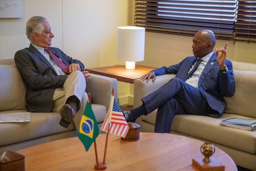 Luiz Césio Caetano recebe delegação de Houston no dia 24/04/2023. Créditos: Paula Johas/ Acervo Firjan