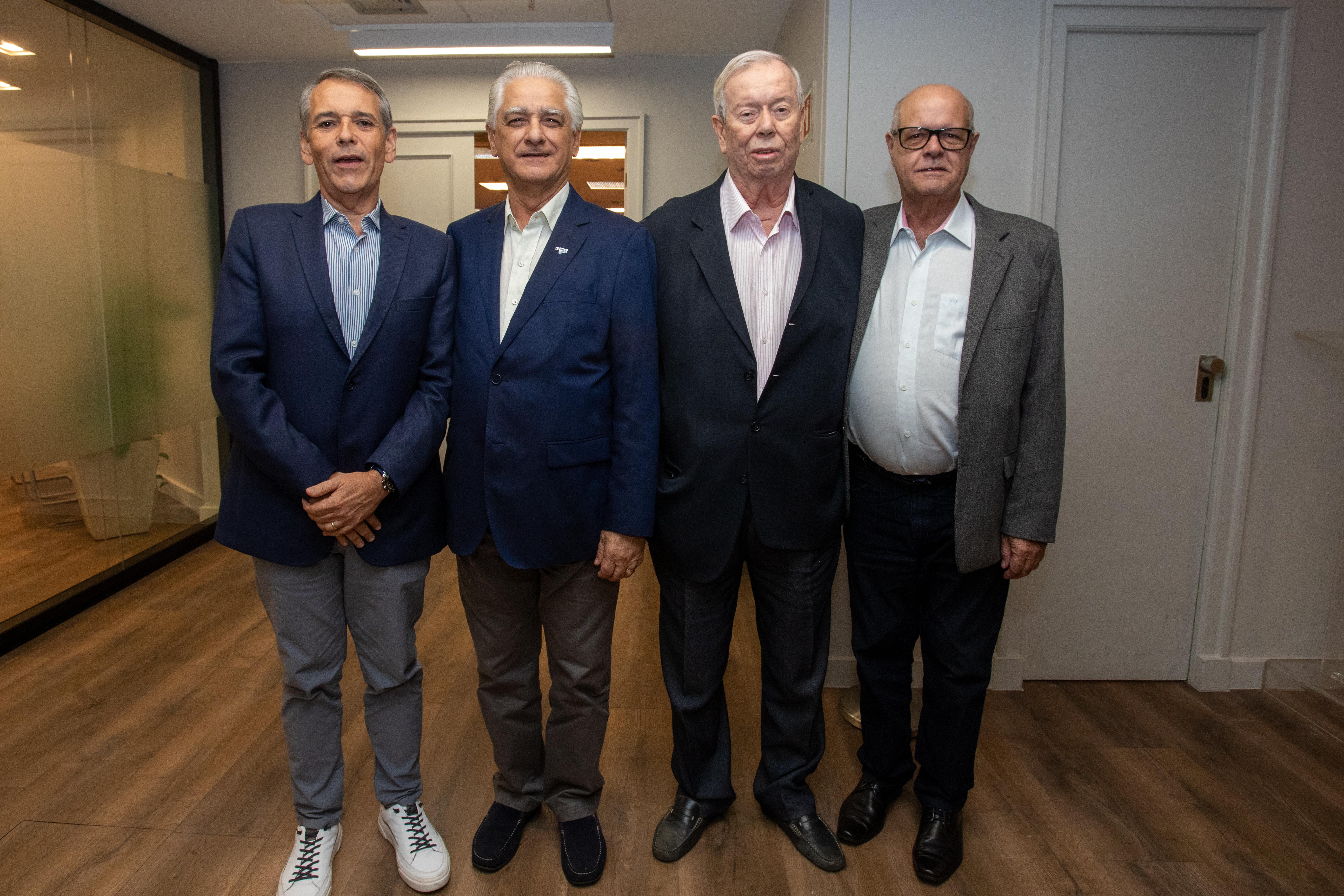 Carlos Di Giorgio e Luiz Césio Caetano. Crédito: Paula Johas/ Acervo Firjan