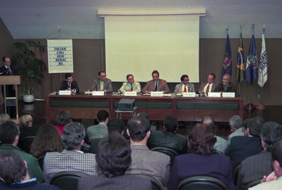 Apresentação do estudo Potencialidades na Região Sul Fluminese em junho de 1998. Crédito: Acervo Firjan